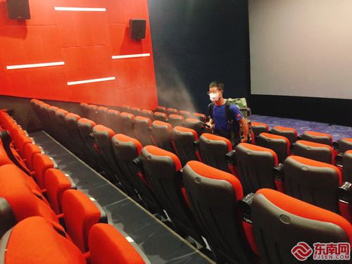 福安市白云應(yīng)急救援隊 消殺進(jìn)行時 助力影院復(fù)產(chǎn)復(fù)工